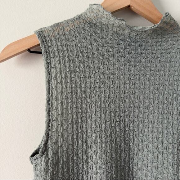 Revolve House of Harlow 1960 Sheer Sleeveless Mock Neck Textured Tank Top NWOT M - Picture 3 of 9